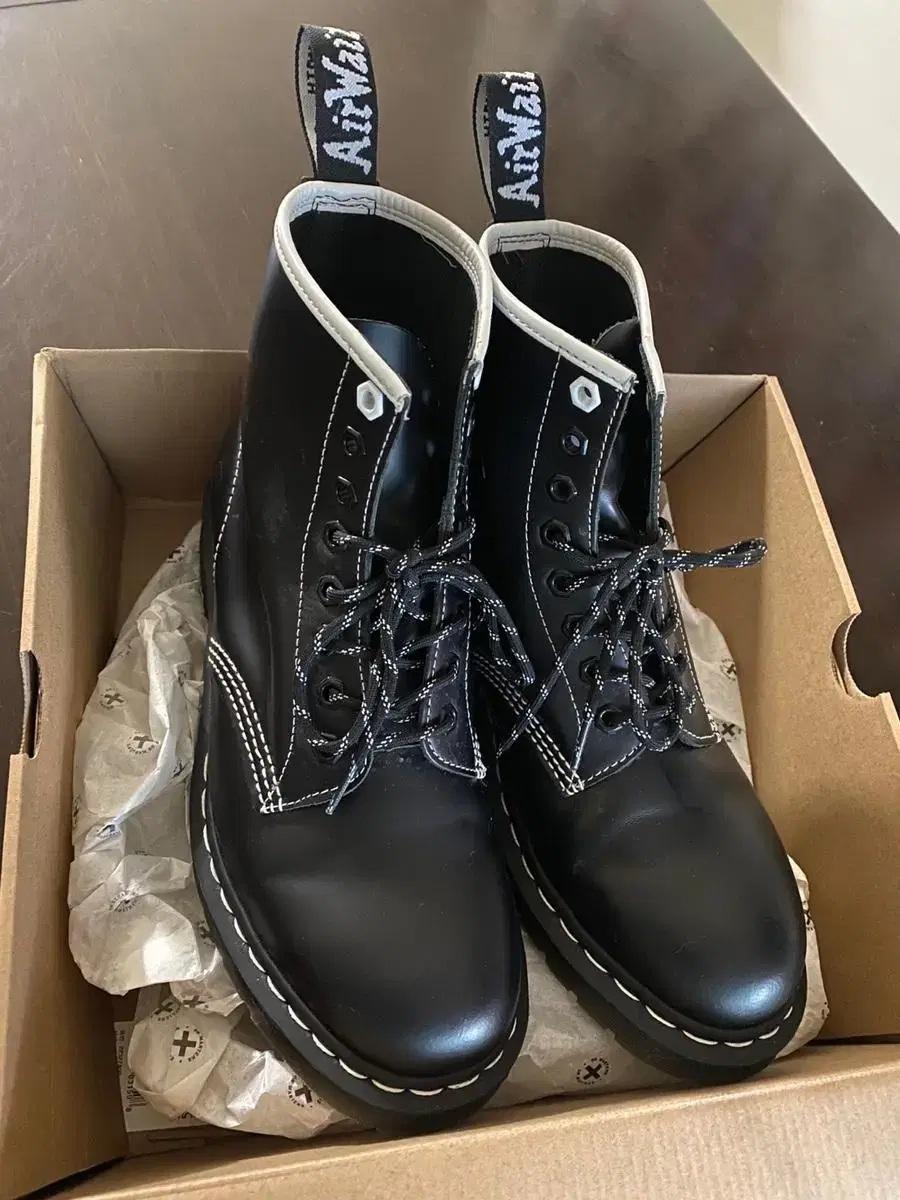 Dr martens deals sabien